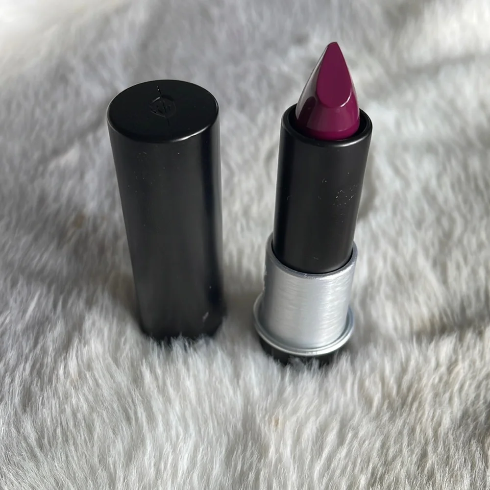 - Make Up For Ever Matte High Pigmented Lipstick